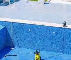 علاج تسريب المسابح بعيون الجواء